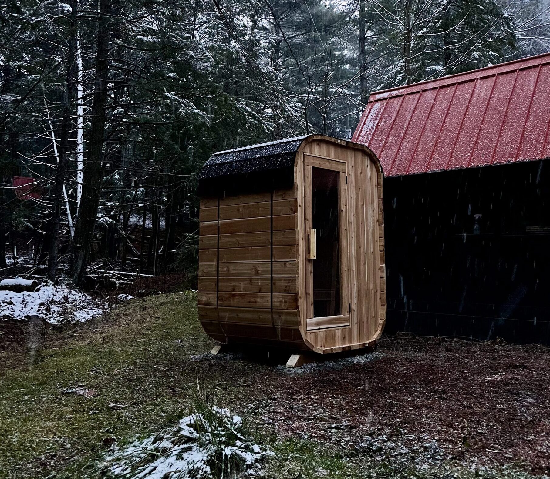 Room For 2 People (4x4x6 ft) 3950$